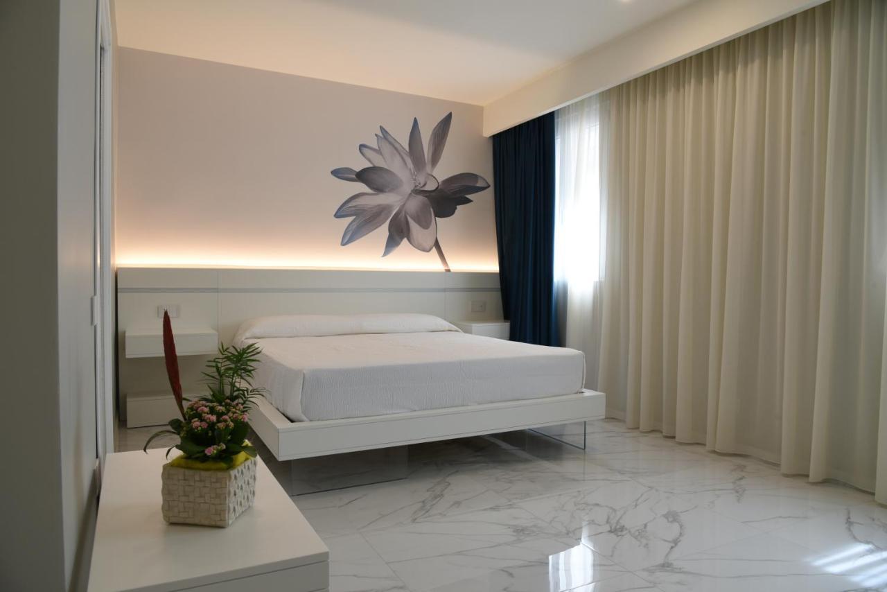 Demsi Palace Hotel & Restaurant Foggia Luaran gambar